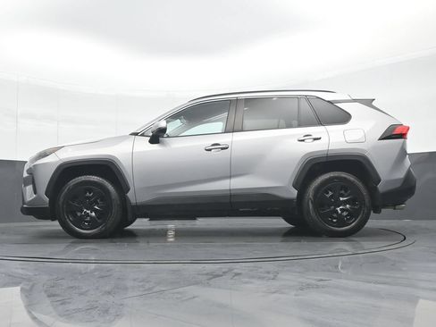 Used 2020 Toyota RAV4 LE w/ All Weather Liner Package AWD/4WD image 27