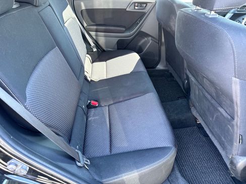 Used 2015 Subaru Forester 2.5i Premium w/ All-Weather Package AWD/4WD image 9