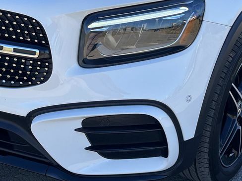 Certified 2024 Mercedes-Benz GLB 250 image 8