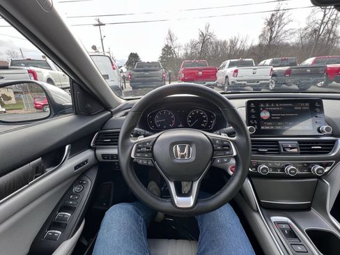 Used 2019 Honda Accord Touring image 22