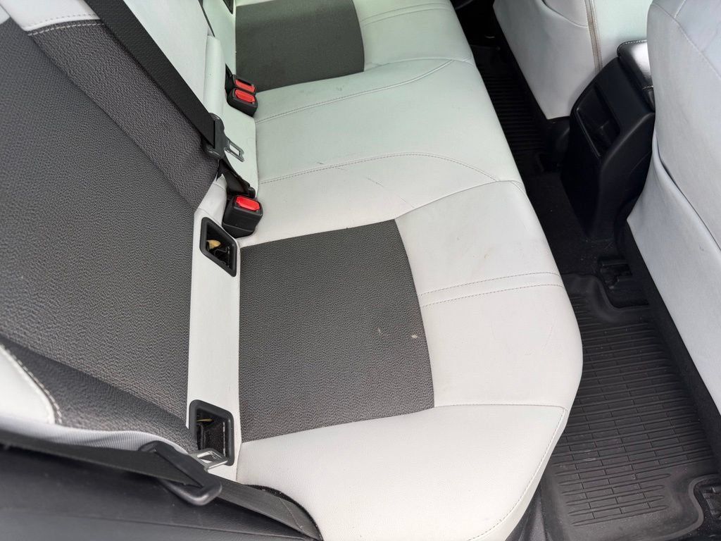 Used 2022 Toyota Corolla XSE FWD image 19