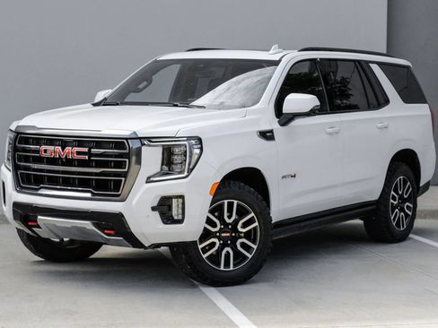 Used 2023 GMC Yukon AT4 w/ AT4 Premium Package AWD/4WD image 7