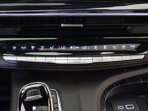 Used 2021 Cadillac Escalade Sport w/ Driver Assist Tech Package AWD/4WD image 27
