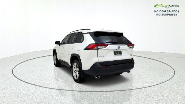 Used 2021 Toyota RAV4 XLE Premium AWD/4WD image 6