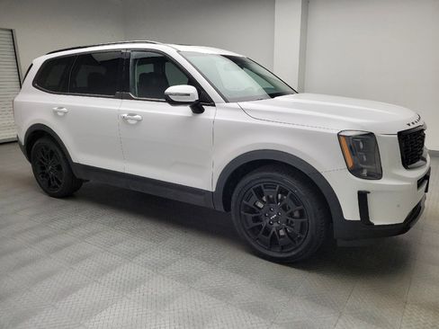 Used 2022 Kia Telluride SX w/ Nightfall Edition Package AWD/4WD image 11