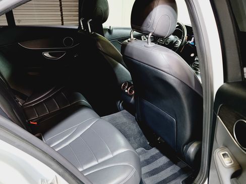 Used 2020 Mercedes-Benz C 300 Sedan image 30