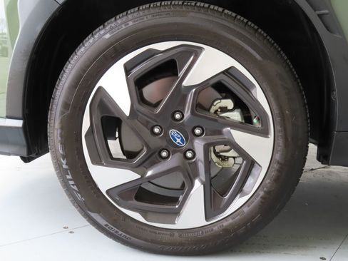 Certified 2025 Subaru Crosstrek 2.5i Limited w/ Crosstrek Mirror Package image 29