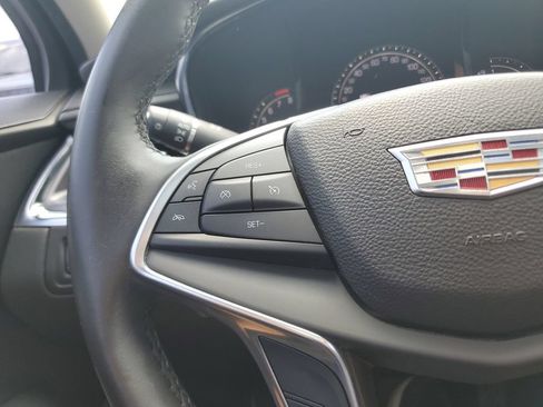 Used 2017 Cadillac XT5 Luxury AWD/4WD image 20