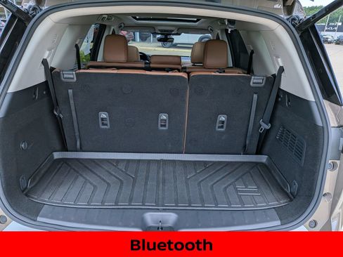 Certified 2024 Nissan Pathfinder Platinum w/ Cargo Package AWD/4WD image 9