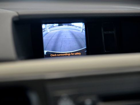 Used 2014 Toyota Sienna XLE image 20