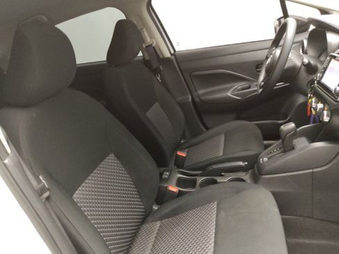 Used 2024 Nissan Versa S w/ Trunk Package FWD image 21
