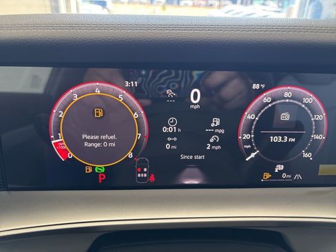 New 2026 Volkswagen Tiguan SE AWD/4WD image 15