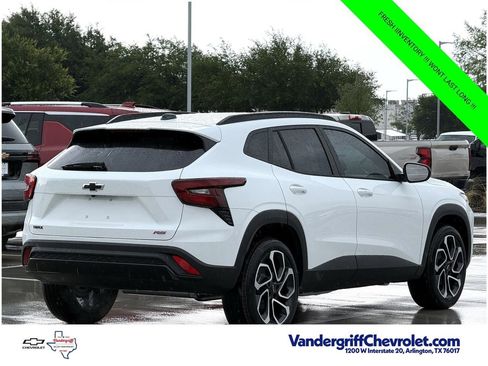 New 2026 Chevrolet Trax RS w/ Driver Confidence Package FWD image 4