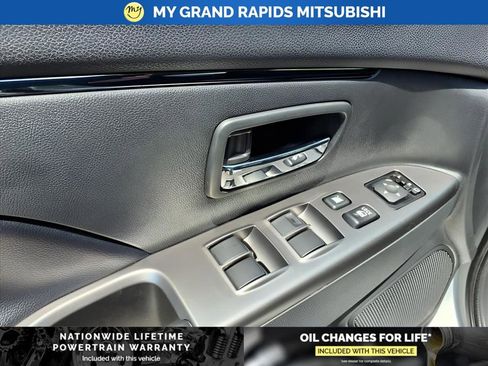 New 2025 Mitsubishi Outlander Sport SE image 15