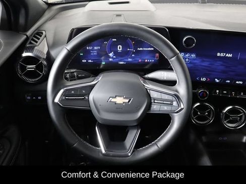 Used 2024 Chevrolet Blazer EV LT AWD/4WD image 7