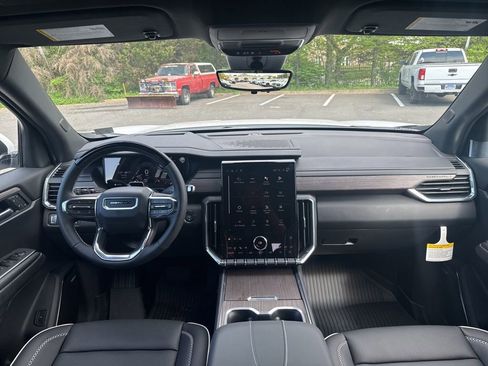 New 2026 GMC Acadia Denali w/ Super Cruise Package AWD/4WD image 17