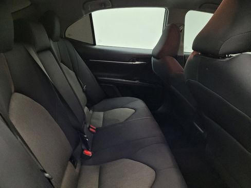 Used 2020 Toyota Camry LE image 19