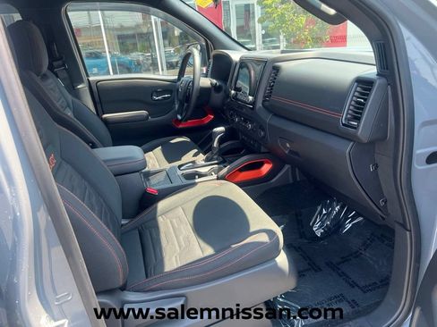 Used 2023 Nissan Frontier PRO-4X w/ Pro Convenience Package AWD/4WD image 21