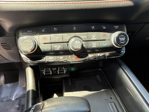 Used 2023 Dodge Durango R/T AWD/4WD image 11