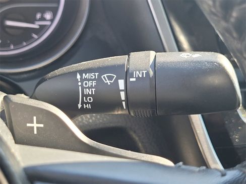 Used 2022 Toyota Camry SE image 27