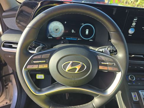 Used 2025 Hyundai Palisade Limited FWD image 9