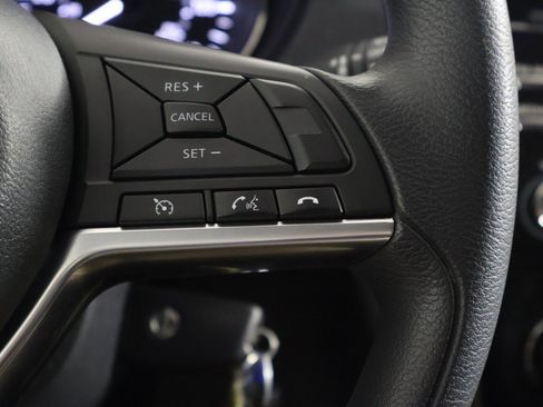 Used 2017 Nissan Rogue S image 34