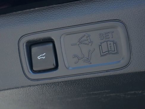 Used 2022 Ford Expedition Max Limited RWD image 13