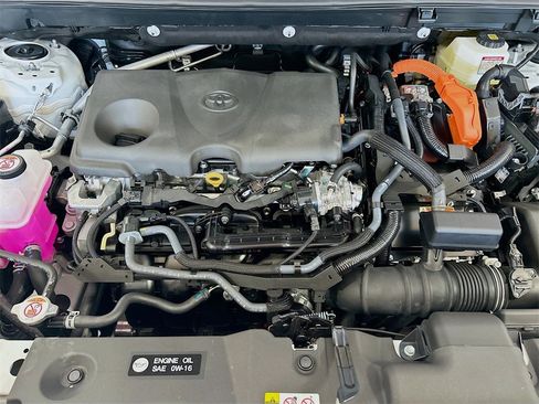 New 2025 Toyota RAV4 LE image 7