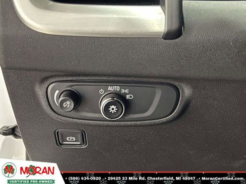 Used 2020 GMC Terrain SLE w/ Driver Convenience Package image 25