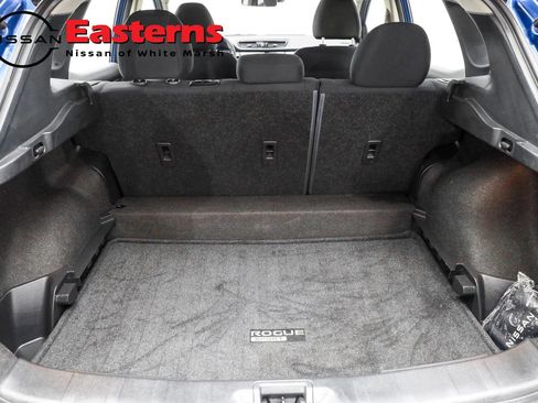 Used 2022 Nissan Rogue Sport S image 15