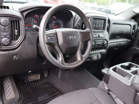 Used 2020 Chevrolet Silverado 1500 Custom Trail Boss w/ Custom Convenience Package AWD/4WD image 5