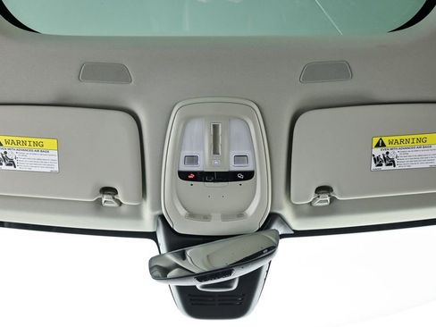 Certified 2023 Volvo XC60 B5 Ultimate w/ Climate Package FWD image 21