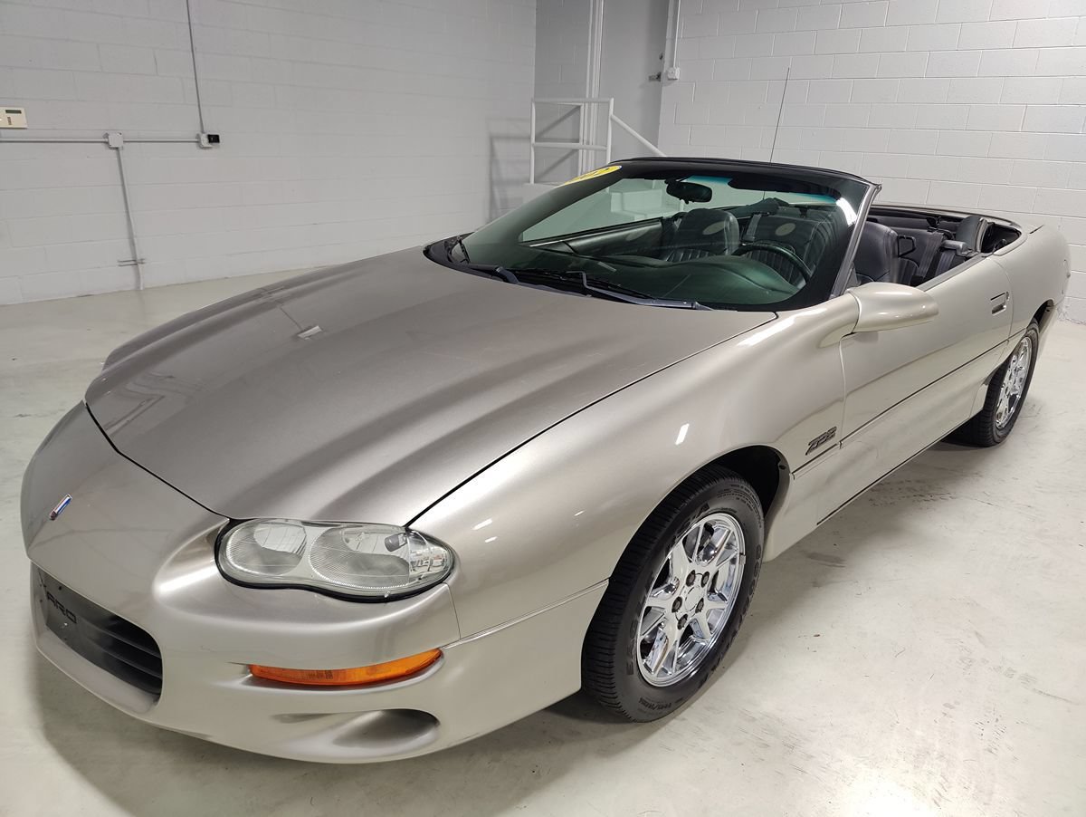 Used 2002 Chevrolet Camaro Z28 RWD image 24