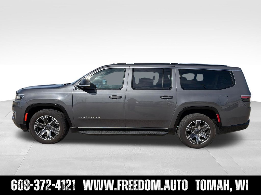 Used 2024 Jeep Wagoneer L Series II w/ Flexible Seating Group AWD/4WD image 3