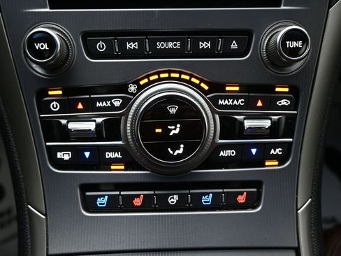 Used 2019 Lincoln MKZ Reserve FWD image 18