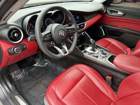 Used 2020 Alfa Romeo Giulia Ti AWD/4WD image 13