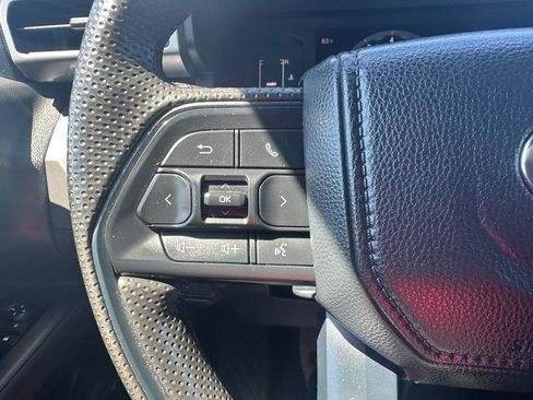 Used 2024 Toyota Tacoma SR5 AWD/4WD image 20