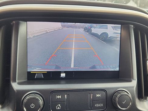 Used 2022 GMC Canyon Denali image 21