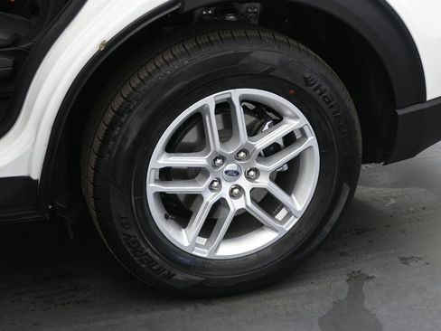 New 2025 Ford Explorer Active w/ Active Comfort Package image 22