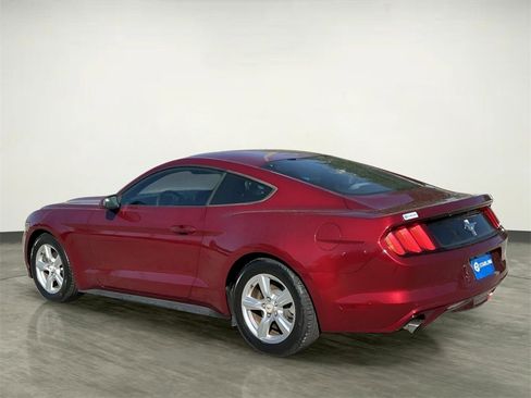 Used 2015 Ford Mustang Coupe image 4