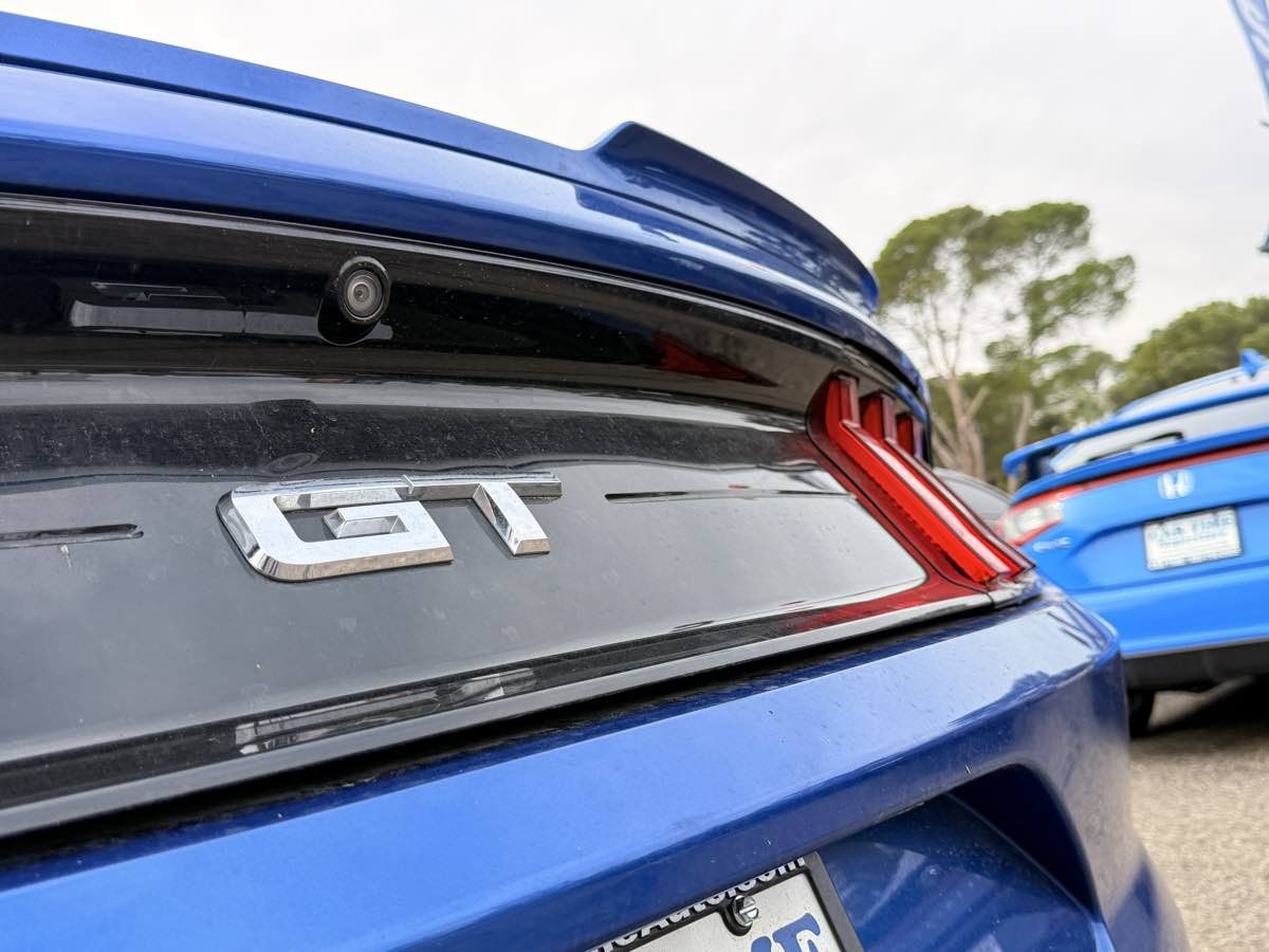 Used 2018 Ford Mustang GT Premium w/ GT Performance Package RWD image 8
