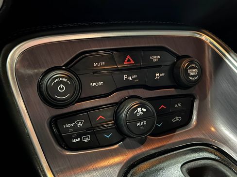 Used 2018 Dodge Challenger R/T w/ Performance Handling Group RWD image 26