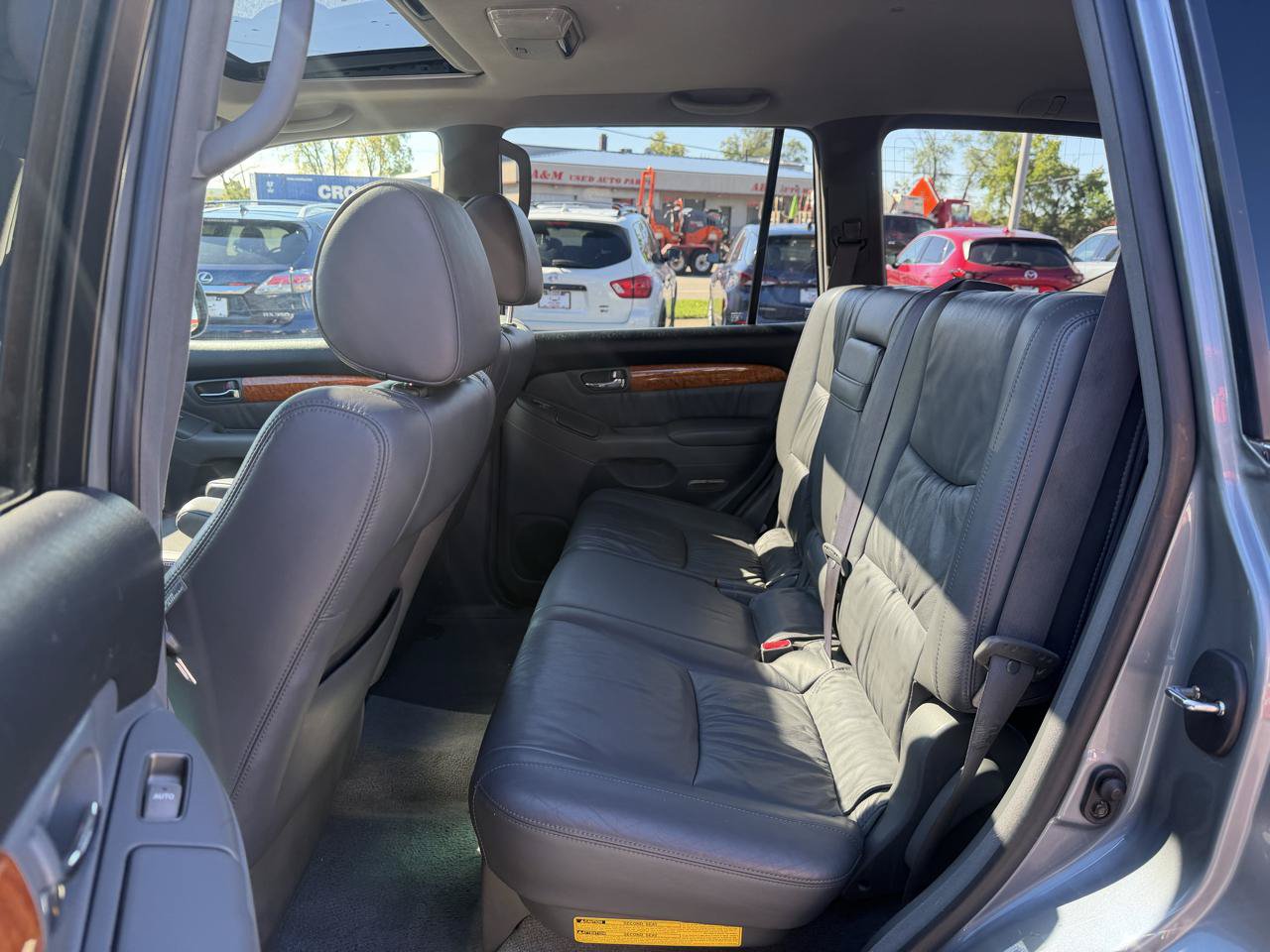 Used 2004 Lexus GX 470 w/ Preferred Accessory Pkg AWD/4WD image 11