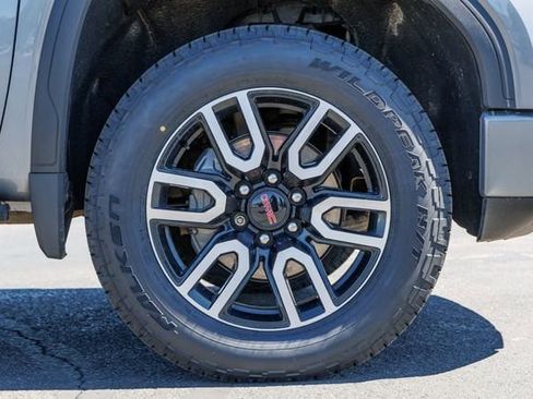 Used 2021 GMC Sierra 1500 AT4 w/ Driver Alert Package I AWD/4WD image 12