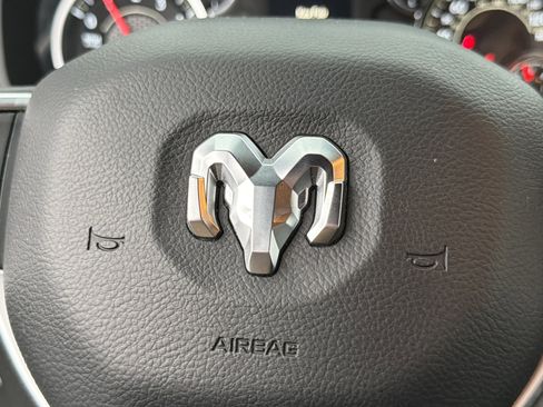 Used 2024 RAM 2500 Big Horn image 25