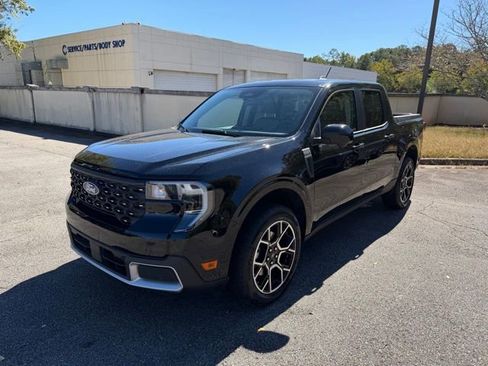 New 2025 Ford Maverick Lariat w/ 4K Tow Package image 3