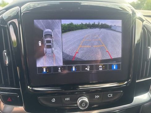 Used 2023 Chevrolet Traverse RS AWD/4WD image 25