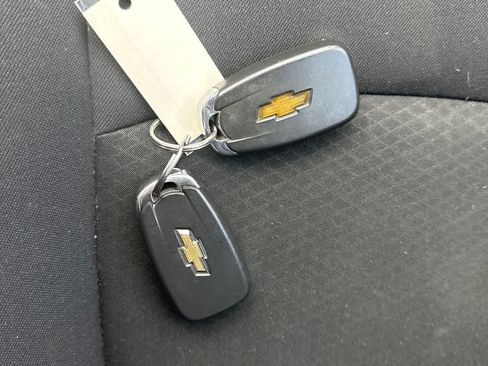 Used 2017 Chevrolet Malibu LT FWD image 20