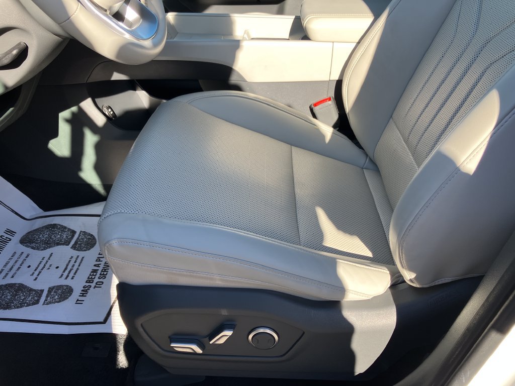 Used 2026 Hyundai Santa Fe SEL AWD/4WD image 16