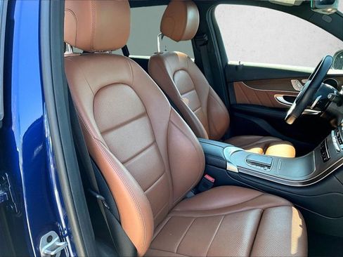 Used 2021 Mercedes-Benz GLC 300 image 9